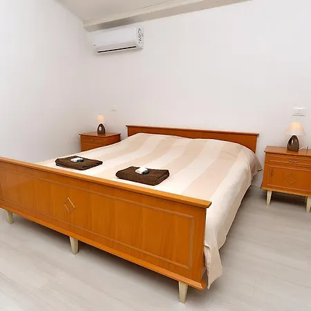House Marina 682 بيت للعطل *