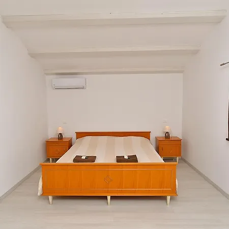 House Marina 682 بيت للعطل *
